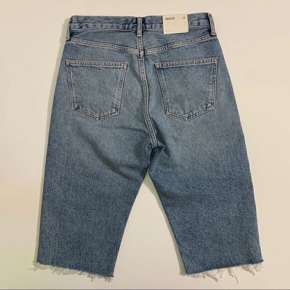 AGOLDE Carrie Long Length Slim Denim Short in Forefit Wash - Picture 4 of 9